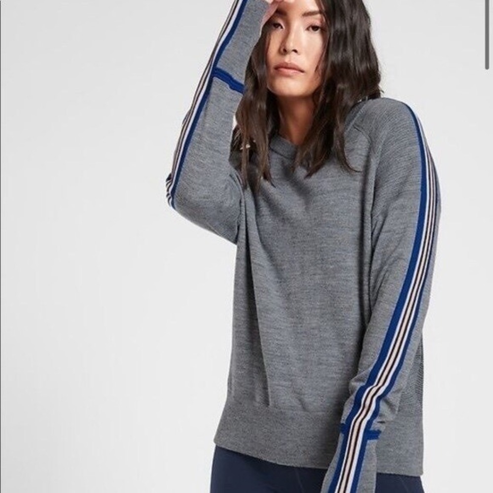 Athleta Womens XS Gray Merino Wool Blend Canyon Colorblock Thumbhole Sweater